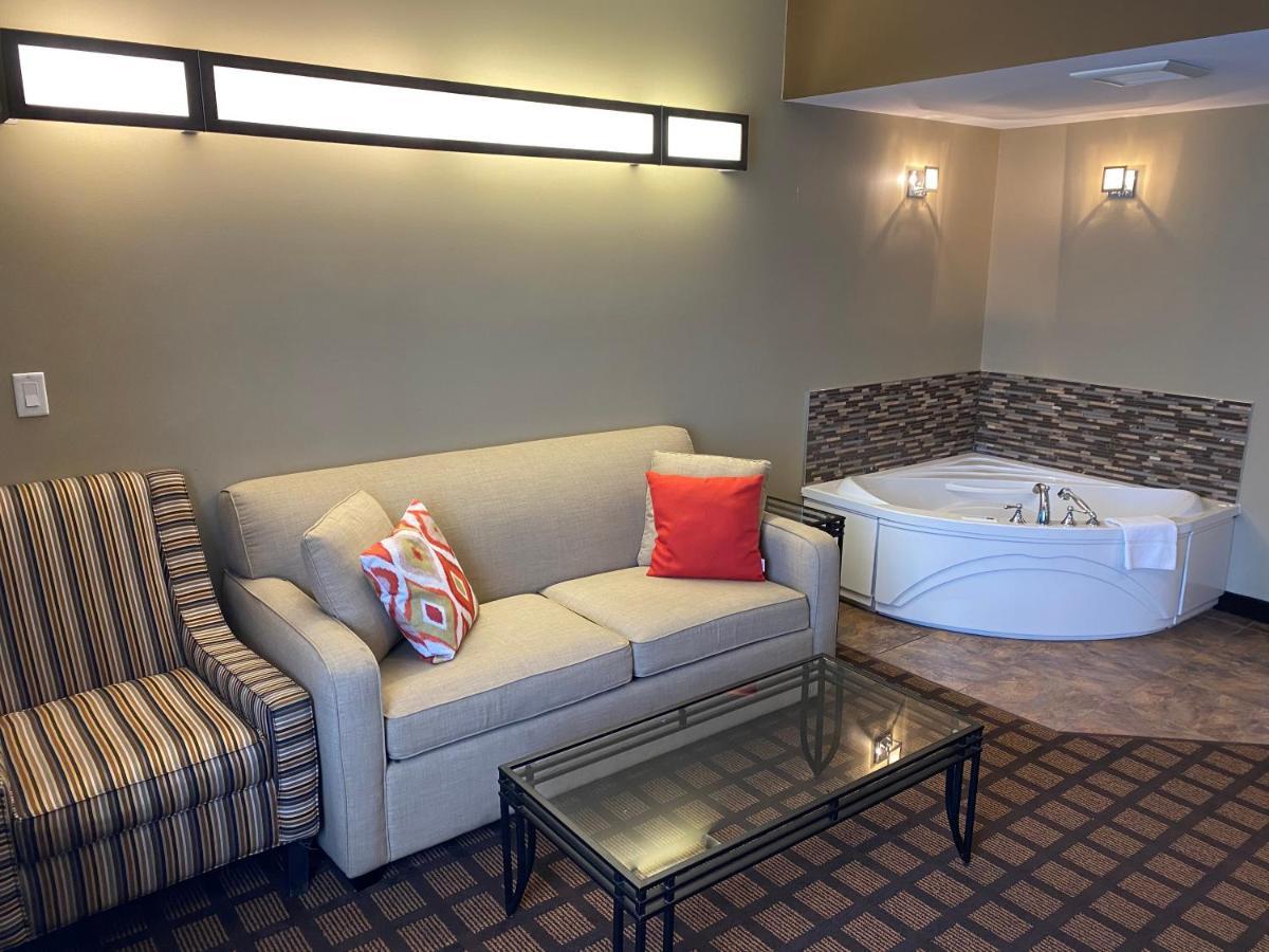 Microtel Inn & Suites By Wyndham - טימינס מראה חיצוני תמונה