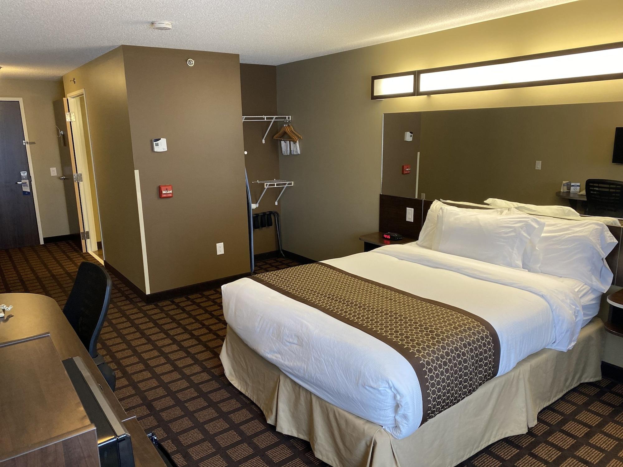 Microtel Inn & Suites By Wyndham - טימינס מראה חיצוני תמונה