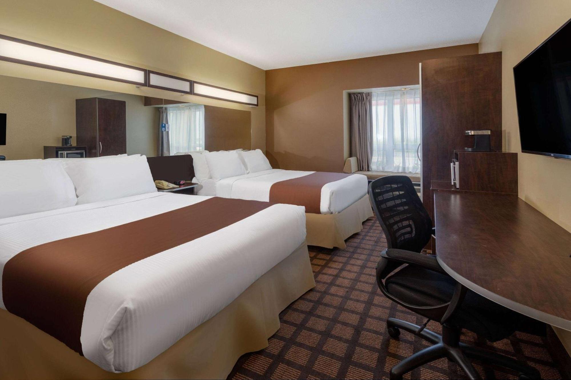 Microtel Inn & Suites By Wyndham - טימינס מראה חיצוני תמונה