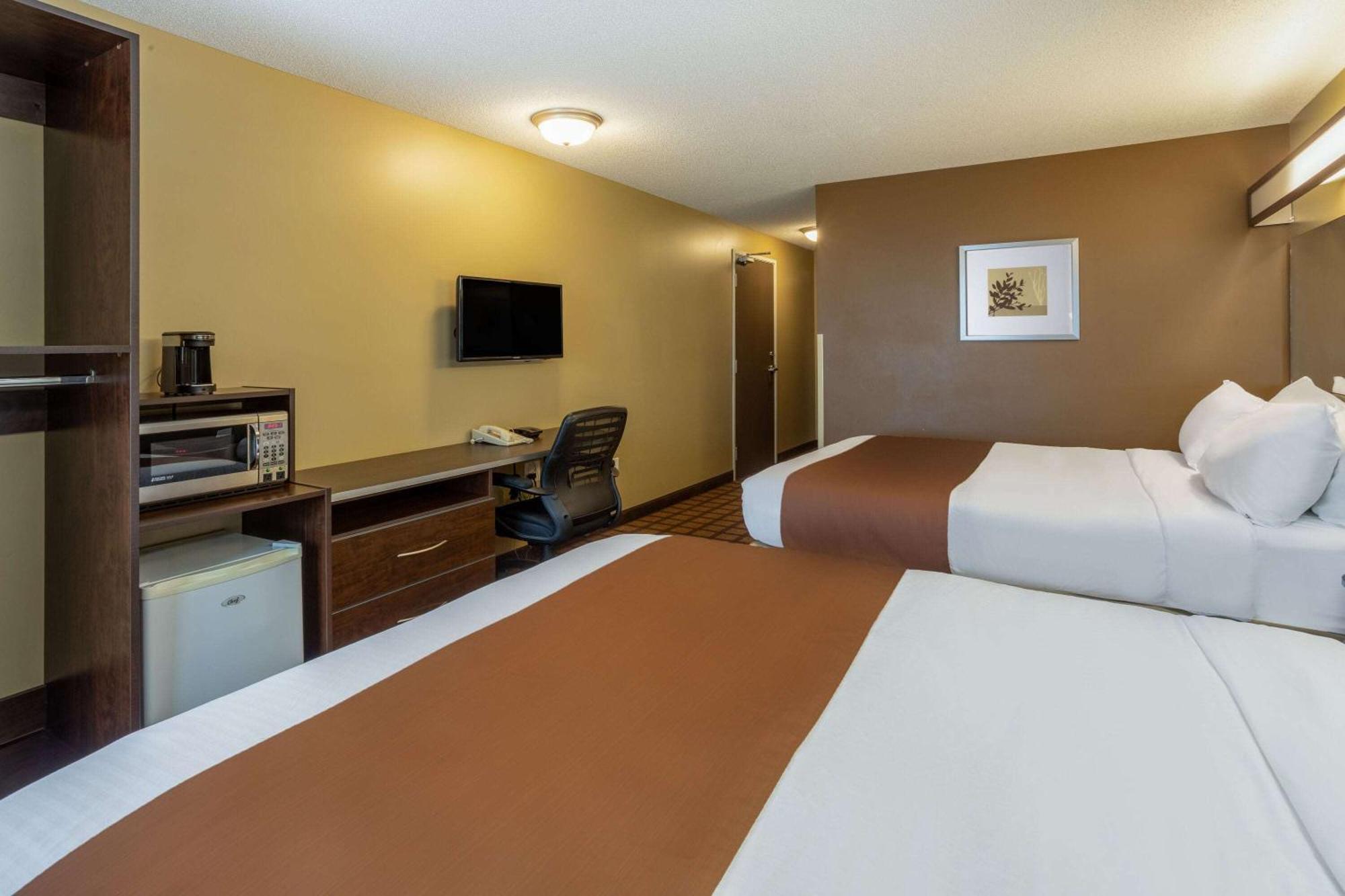 Microtel Inn & Suites By Wyndham - טימינס מראה חיצוני תמונה